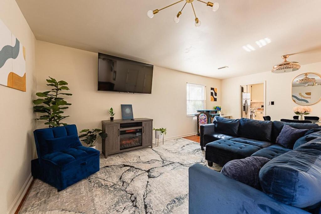 Cozy Townhome Retreat With King Bed Near I-10, Capitol, Fsu & Famu Tallahassee Exteriör bild
