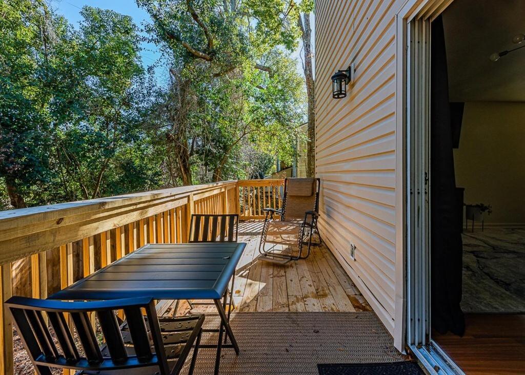 Cozy Townhome Retreat With King Bed Near I-10, Capitol, Fsu & Famu Tallahassee Exteriör bild