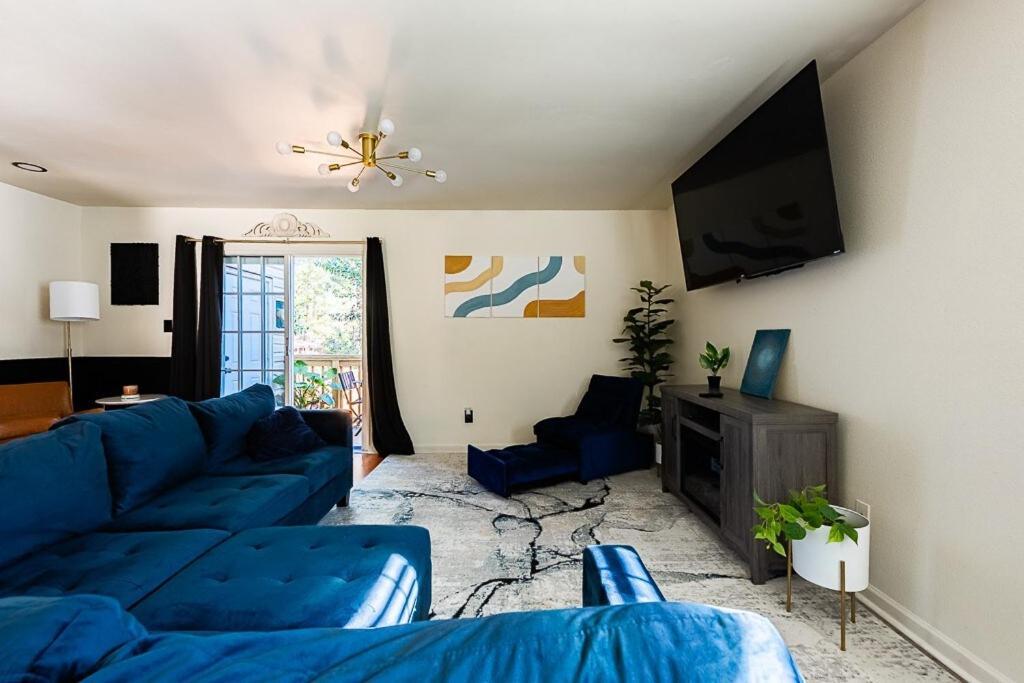 Cozy Townhome Retreat With King Bed Near I-10, Capitol, Fsu & Famu Tallahassee Exteriör bild