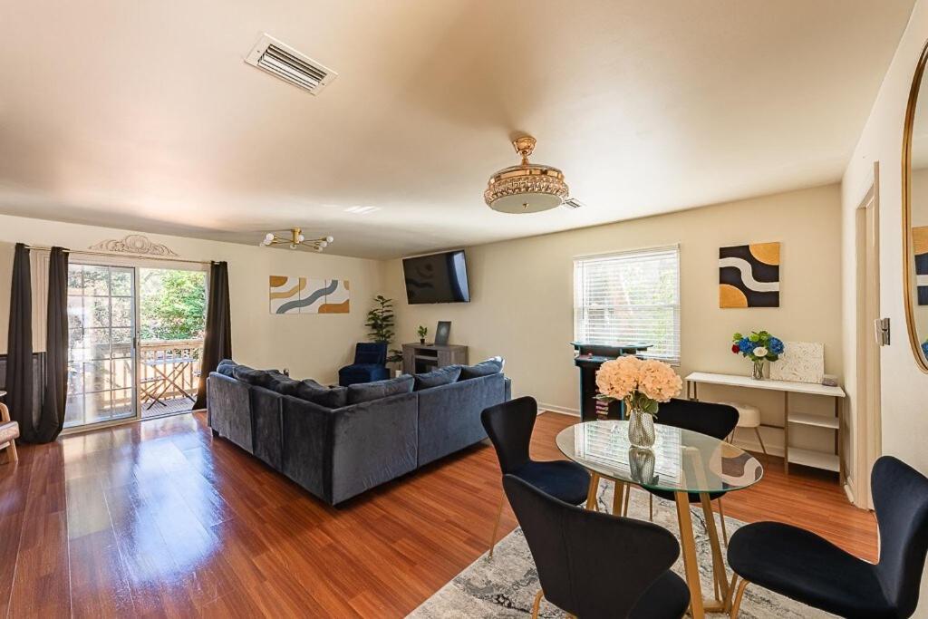Cozy Townhome Retreat With King Bed Near I-10, Capitol, Fsu & Famu Tallahassee Exteriör bild